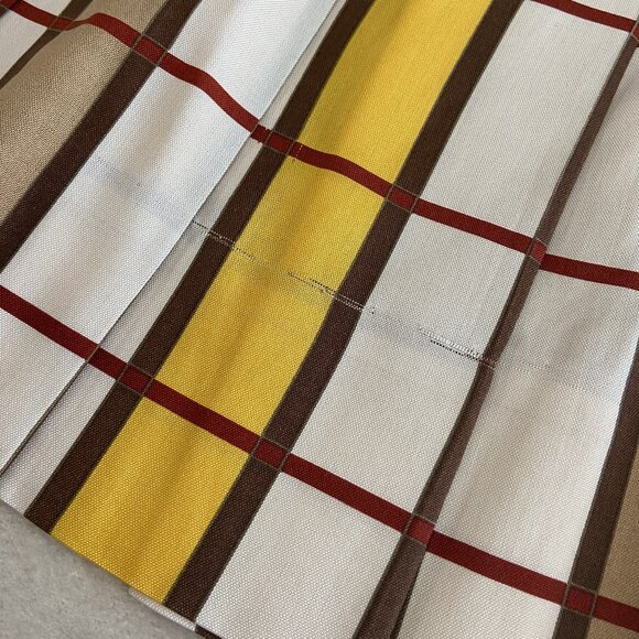 Marc by Marc Jacobs Pleated Skirt ASO Taylor in High School Musical 3 - Picture 7 of 11